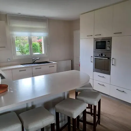 Maison Confortable A Avec Jardin