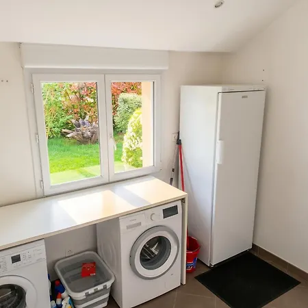 Maison Confortable à Avec Jardin Hébergement de vacances Verdun